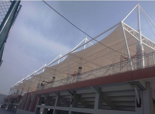 體育館膜結(jié)構(gòu)頂棚,是體育場(chǎng)地新型選擇